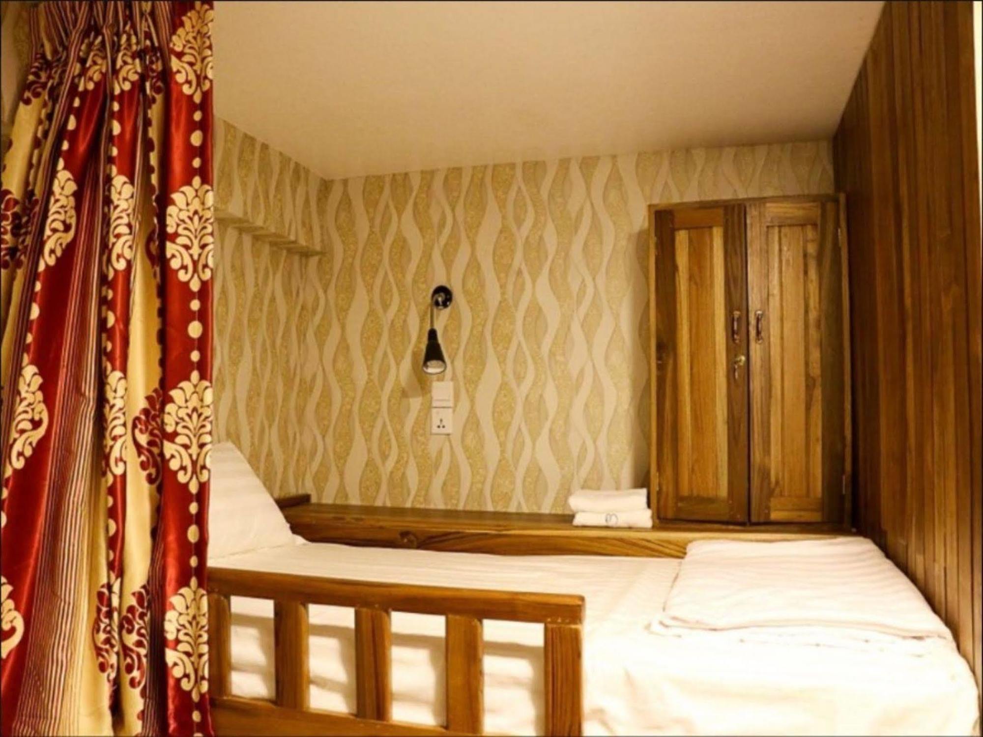 Wayfarer's Rest Hotel Rangoon Eksteriør billede