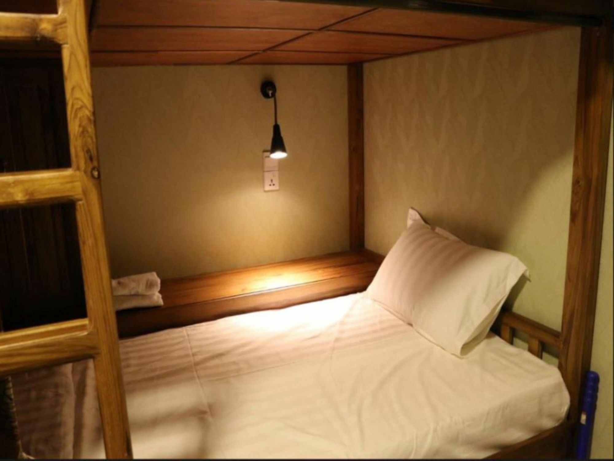 Wayfarer's Rest Hotel Rangoon Eksteriør billede