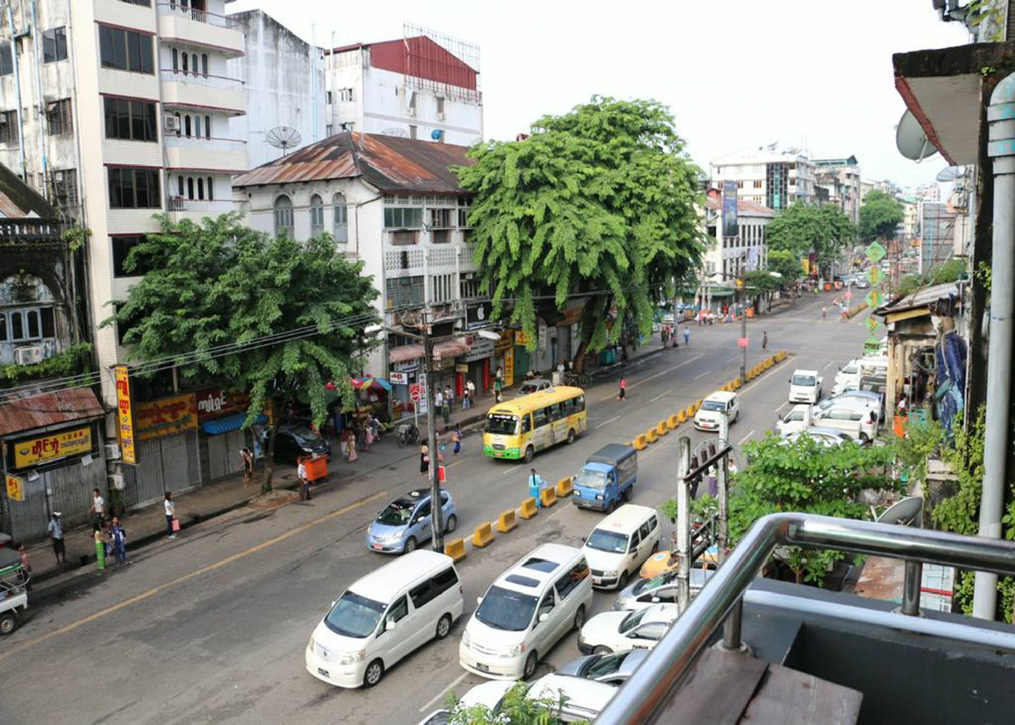 Wayfarer's Rest Hotel Rangoon Eksteriør billede