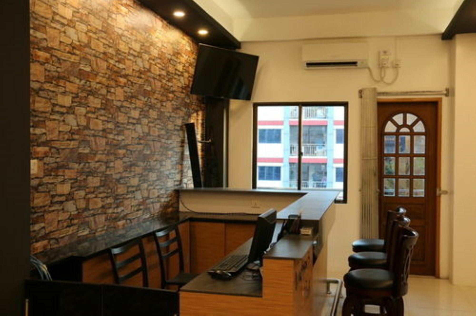 Wayfarer's Rest Hotel Rangoon Eksteriør billede